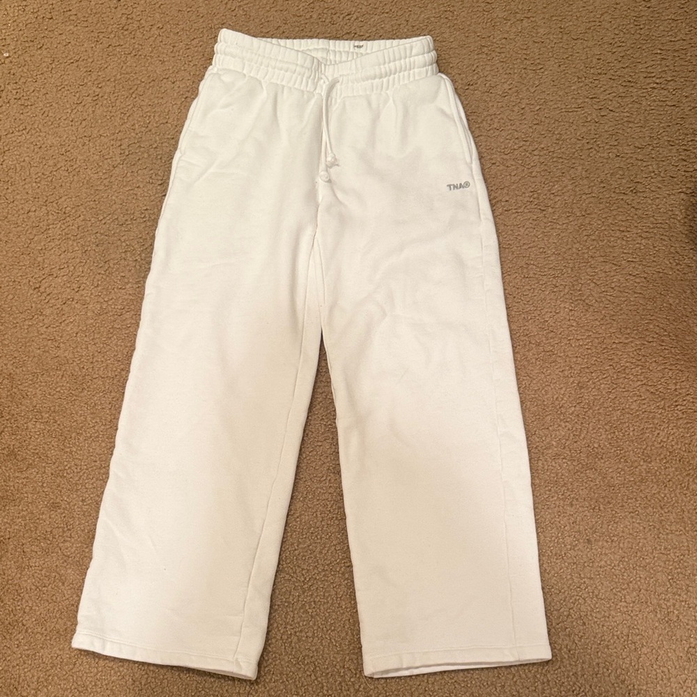 ARITZIA TNA Cozy Fleece Sweatpants in White - Picture 1 of 4